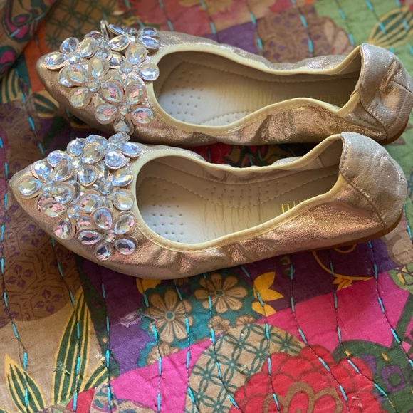 Gold Embellished Women's Flats - Picture 3 of 12
